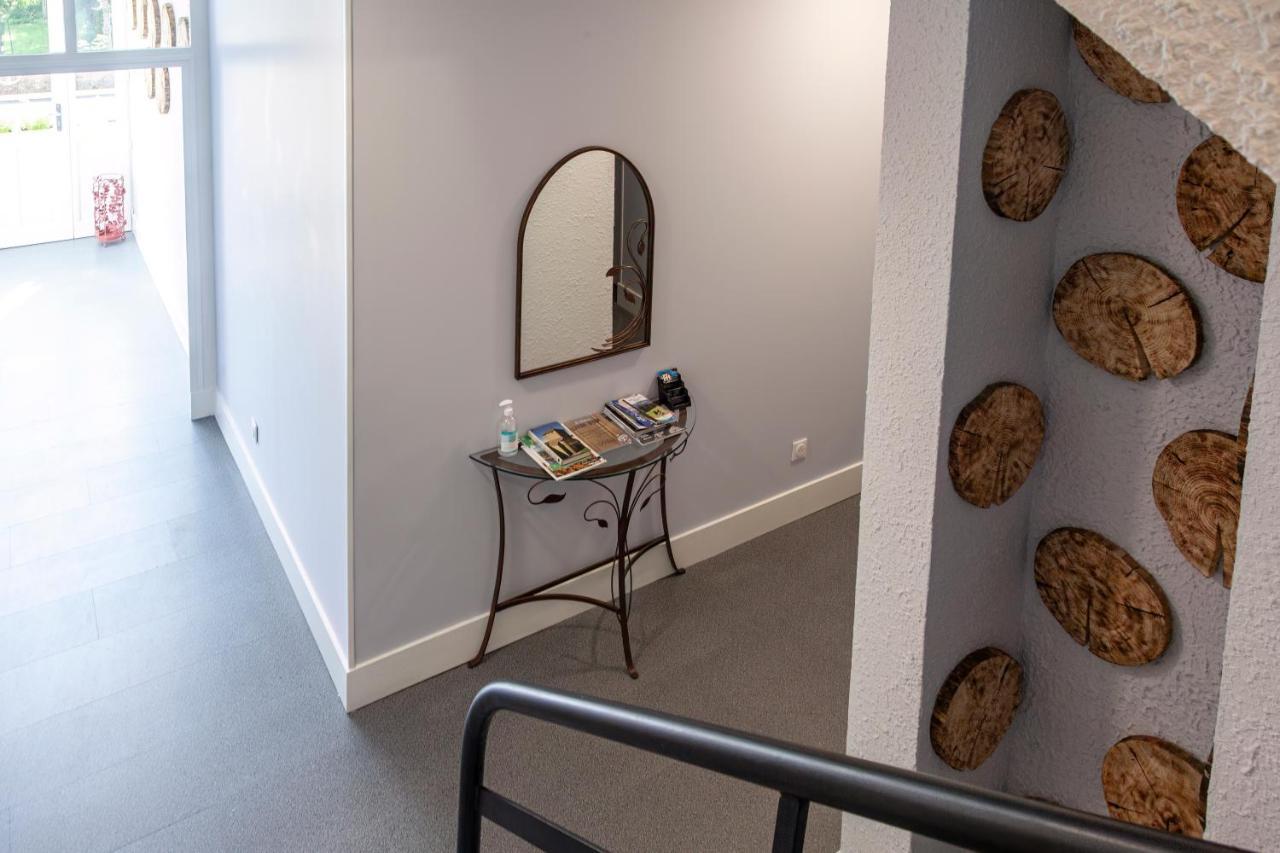 Appartement La Batisse L'Arbre Beige à Le Petit-Abergement Extérieur photo
