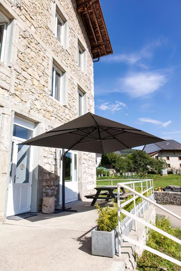 Appartement La Batisse L'Arbre Beige à Le Petit-Abergement Extérieur photo